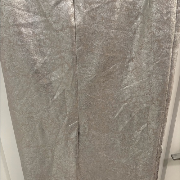 Zara Vegan Leather Metallic Silver Crinkle Skirt With Slit Size Small - Picture 6 of 11
